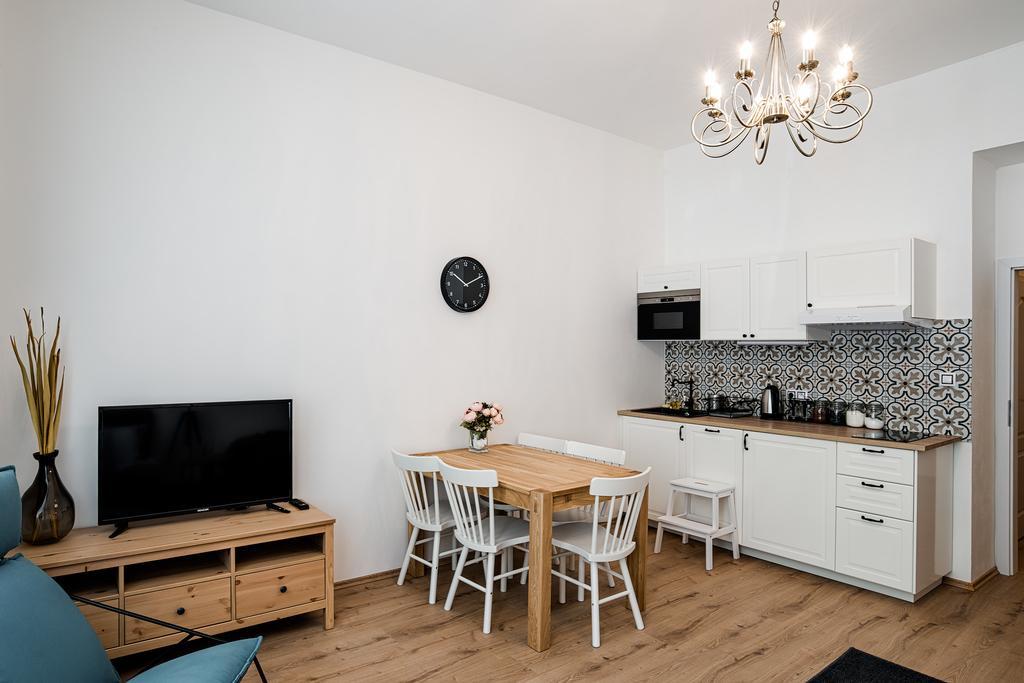 Apartment Gesse Brezinova Praga Exterior foto