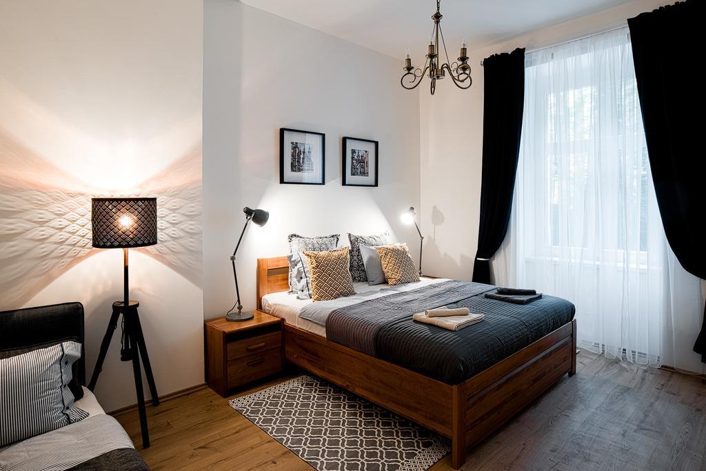 Apartment Gesse Brezinova Praga Exterior foto